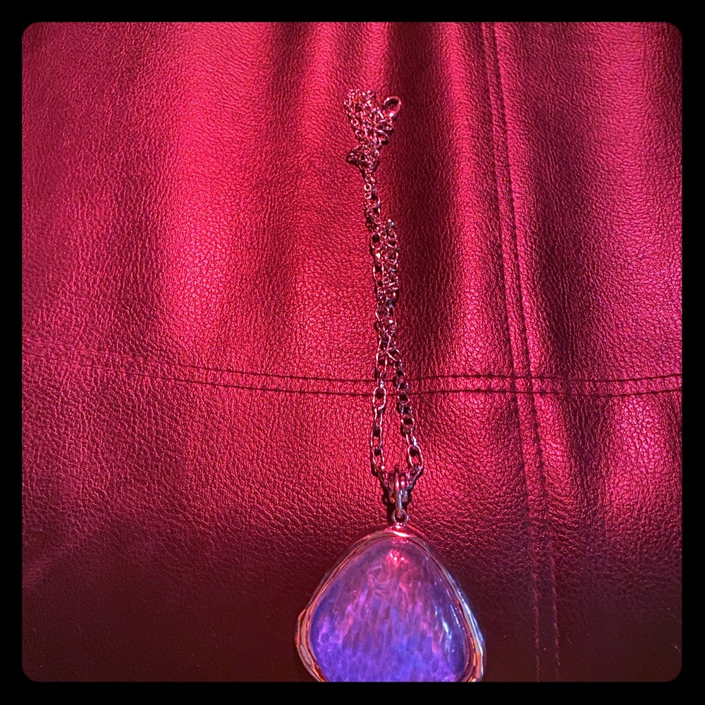 Express purse with an extra gift